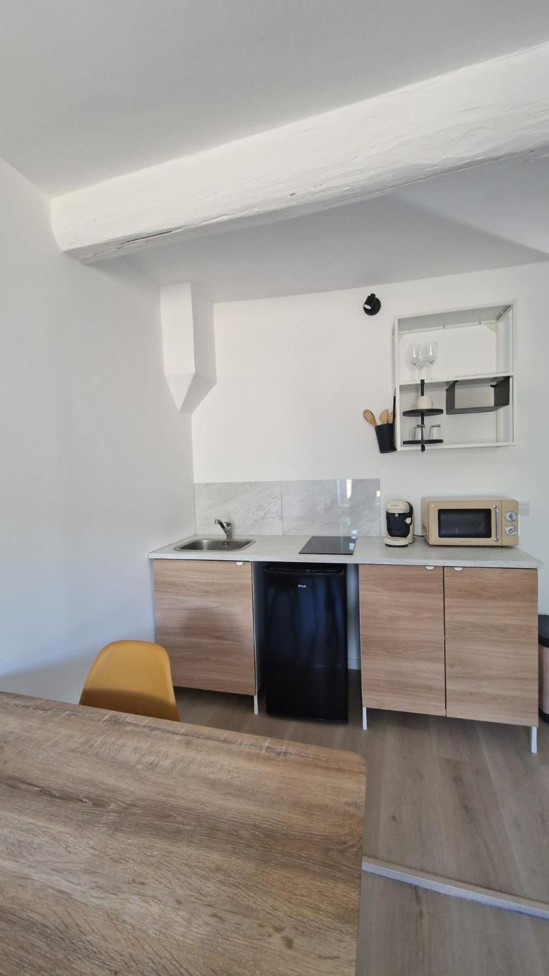 Le Bourg Lägenhet Lagnieu Exteriör bild
